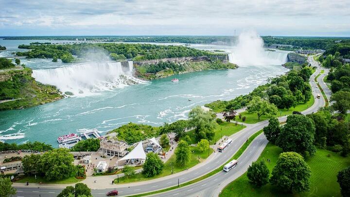 Niagara Falls, Toronto and Thousand Islands 3-Day Tour with 2 Hotel Nights from NYC and NJ (2/12)