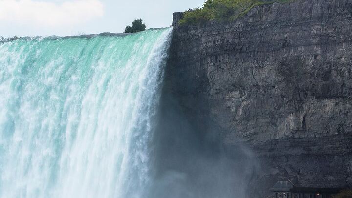 Niagara Falls Day Trip from Toronto with Journey Behind the Falls and Boat Cruise Upgrade (3/12)