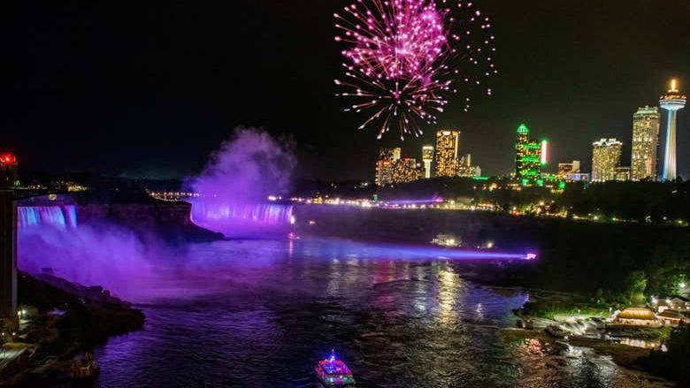 Niagara Falls Day Tour from Toronto with Night Light Show and Boat or Dinner Options (4/12)
