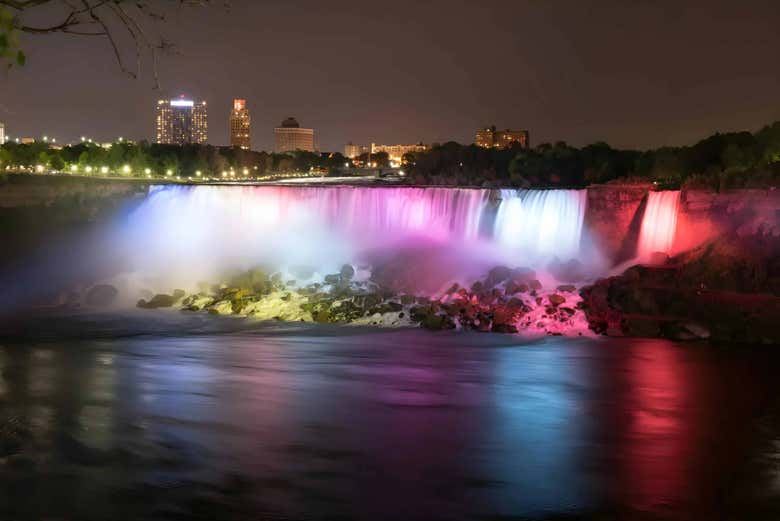 Niagara Falls Day Tour from Toronto with Night Light Show and Boat or Dinner Options (3/12)