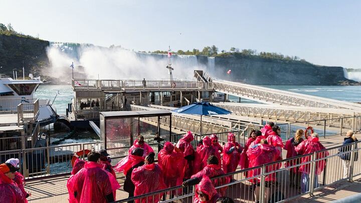 Niagara Falls Walking Tour by WalksDevour: Boat Ride and Journey Behind the Falls (4/12)