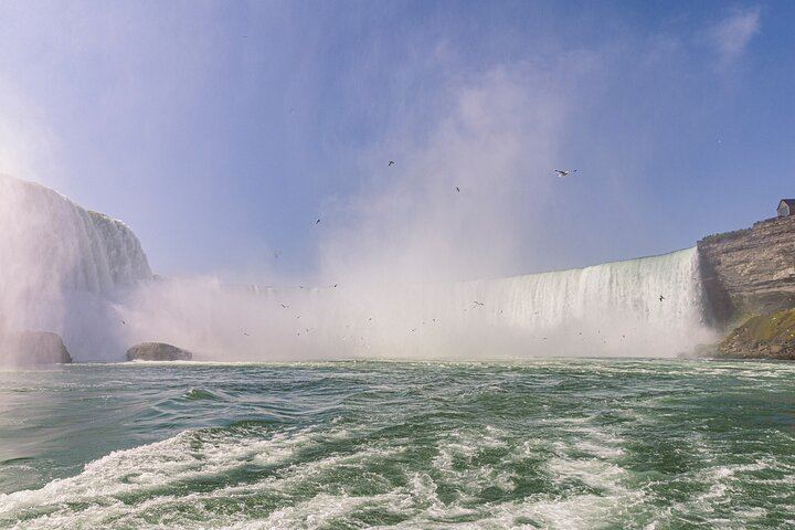 Niagara Falls Walking Tour by WalksDevour: Boat Ride and Journey Behind the Falls (5/12)
