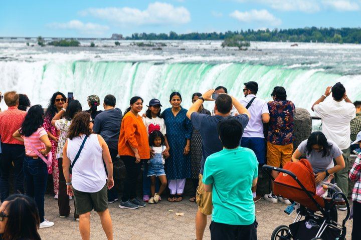 Niagara Falls Two-Country Tour by Over the Falls Tours: Boat, Cave, Skylon Tower (6/12)