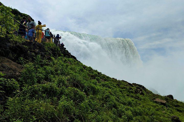 Niagara Falls Two-Country Tour by Over the Falls Tours: Boat, Cave, Skylon Tower (11/12)