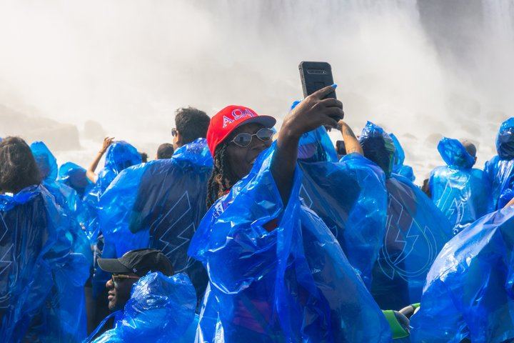 Niagara Falls Two-Country Tour by Over the Falls Tours: Boat, Cave, Skylon Tower (2/12)
