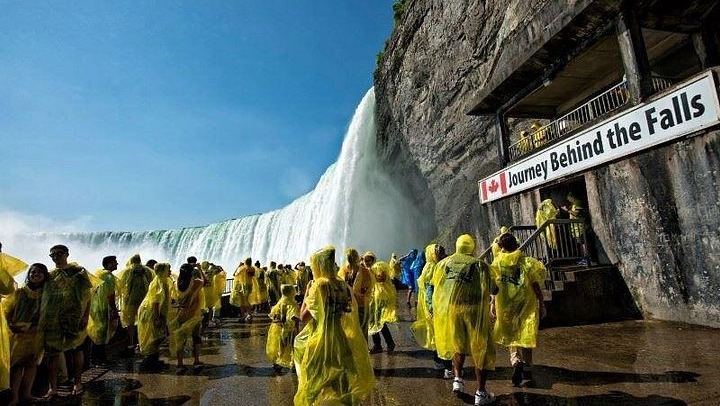 Niagara Falls Both Sides in One Day: Boat, Cave, Skylon Tower Lunch, Whirlpool (2/11)