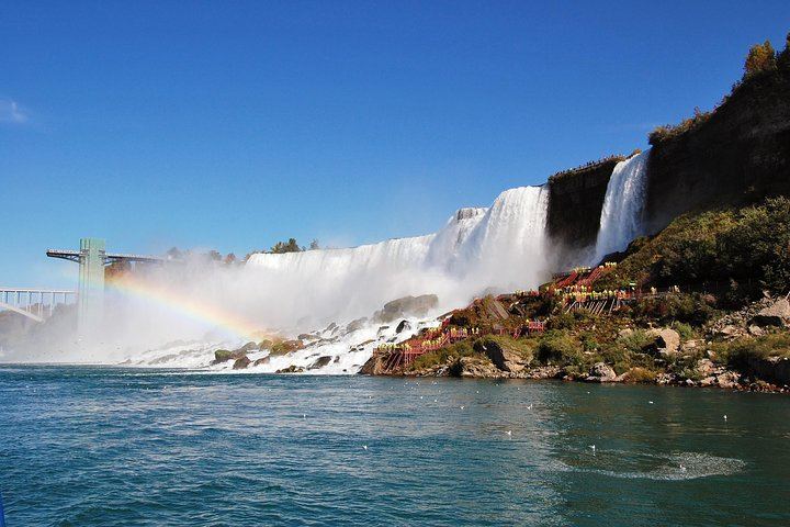 Niagara Falls NY Seven-Hour Small Group Tour with Cave of the Winds, Cruise and Dinner (9/9)