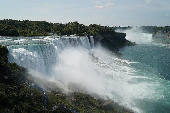 Niagara Falls Small-Group Day Trip from NYC: Viewpoints, Optional Maid of the Mist (11/11)