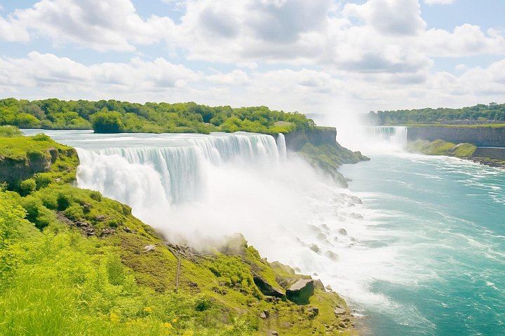 Niagara Falls, Washington DC and Boston 4-Day Tour from New York with Harvard Stop (2/9)