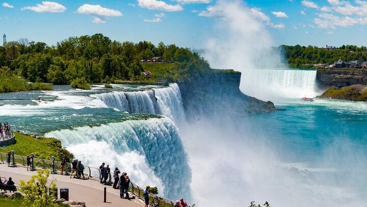Niagara Falls Overnight 2-Day Bus Tour from NYC with Watkins Glen and Outlets (1/11)