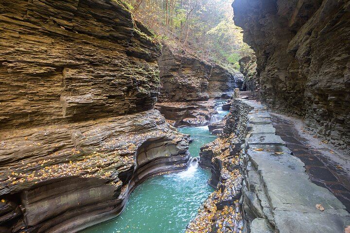 Niagara Falls Overnight 2-Day Bus Tour from NYC with Watkins Glen and Outlets (11/11)