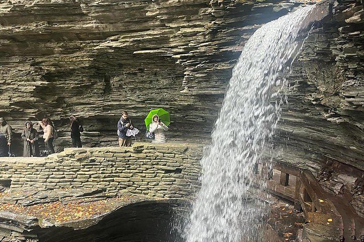 Niagara Falls Overnight 2-Day Bus Tour from NYC with Watkins Glen and Outlets (10/11)