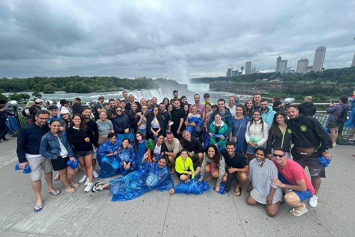 Niagara Falls Overnight 2-Day Bus Tour from NYC with Watkins Glen and Outlets (8/11)