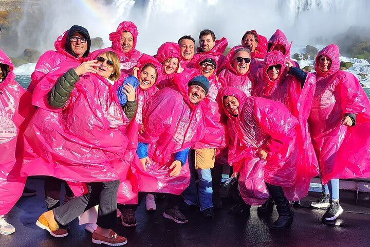Niagara Falls Overnight 2-Day Bus Tour from NYC with Watkins Glen and Outlets (4/11)