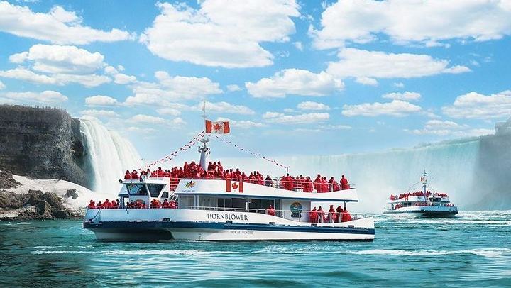 Niagara Falls Guided Day Tour from Toronto with Optional Boat Cruise and Add-Ons (4/12)