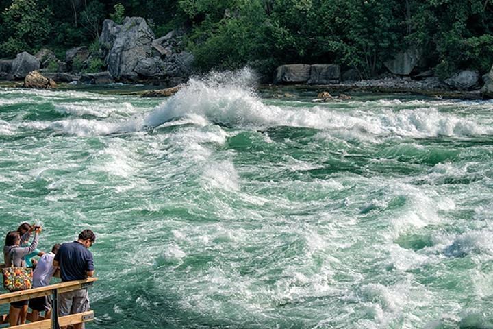 Niagara Falls Canada Tour by Magnificent Tours: Cruise, Behind the Falls, Whirlpool (8/12)
