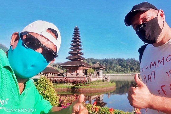 Sekumpul Waterfalls Trek with Ulun Danu and Taman Ayun Temples, Small Group (9/9)
