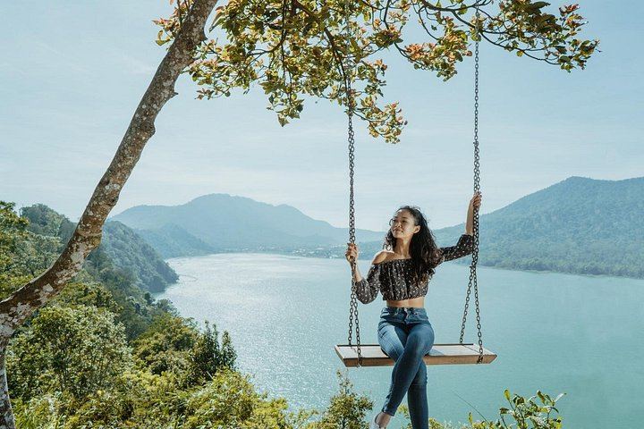 Private North Bali Day: Sekumpul, Fiji Waterfall, Luwak Coffee and Twin Lake Viewpoint (7/12)