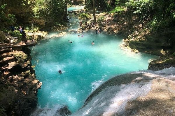 Blue Hole Pools and Reggae Hill River Garden Day Trip from Ocho Rios with Pickup