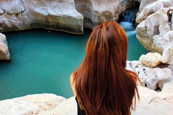 Wadi Shab 4WD Coastal Trek from Muscat via Quriyat, with Quick Sinkhole Photo Stop