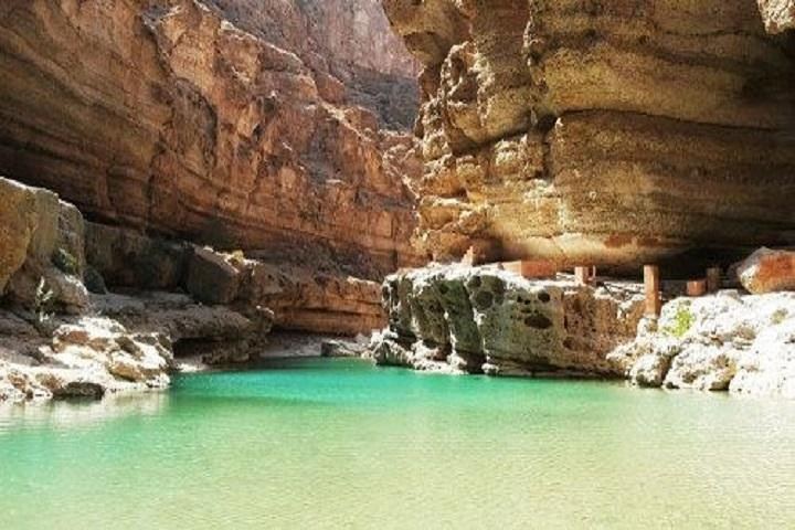 Wadi Shab 4WD Coastal Trek from Muscat via Quriyat, with Quick Sinkhole Photo Stop (5/5)