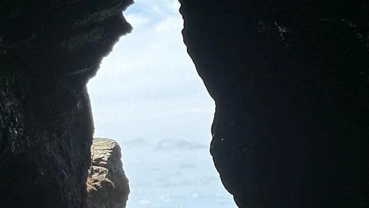 Playa Ventanas Beach Caves, Uvita Waterfalls and Portalon: Natural Slide, Cliff Jumps (2/9)