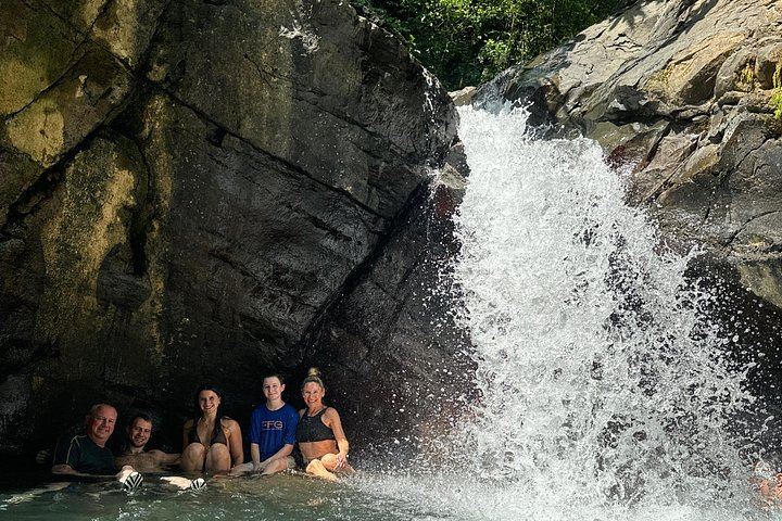 Mulguri Waterfalls Small-Group Trip near Manuel Antonio with Family Home Lunch (5/11)