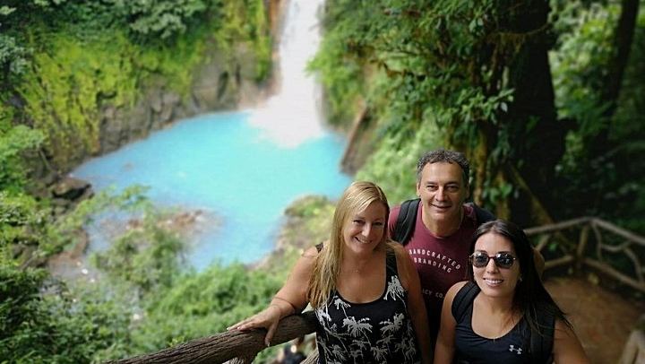 Rio Celeste Waterfall, Sloth Spotting and Scarlet Macaws from Guanacaste (2/12)