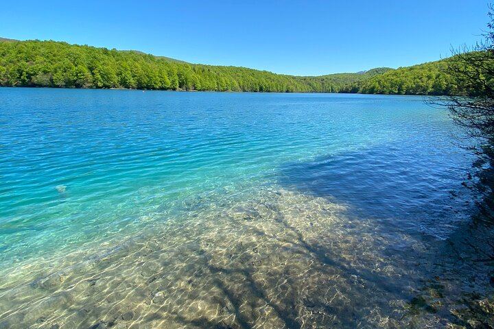 Plitvice Lakes Private Tour with Licensed Driver-Guide in a Blue Van from Zadar (4/8)