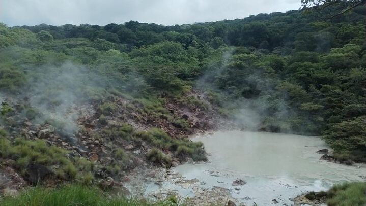 Pailas Trail or La Cangreja Waterfall Hike in Rincon de la Vieja National Park (1/12)