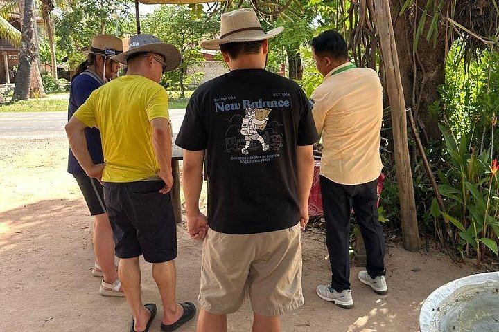 Phnom Kulen National Park Tour with English or Japanese Guide, 1000 Lingas and Waterfall (11/12)