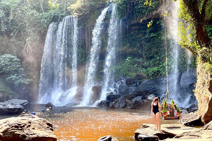 Phnom Kulen Waterfall and 1000 Lingas Day Tour with Snacks, Fresh Fruit and Village Stop (2/12)
