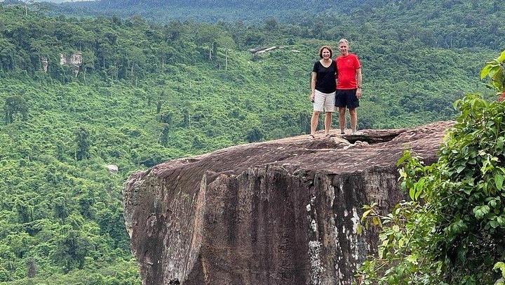 Phnom Kulen Waterfall and 1000 Lingas Day Tour with Snacks, Fresh Fruit and Village Stop (1/12)