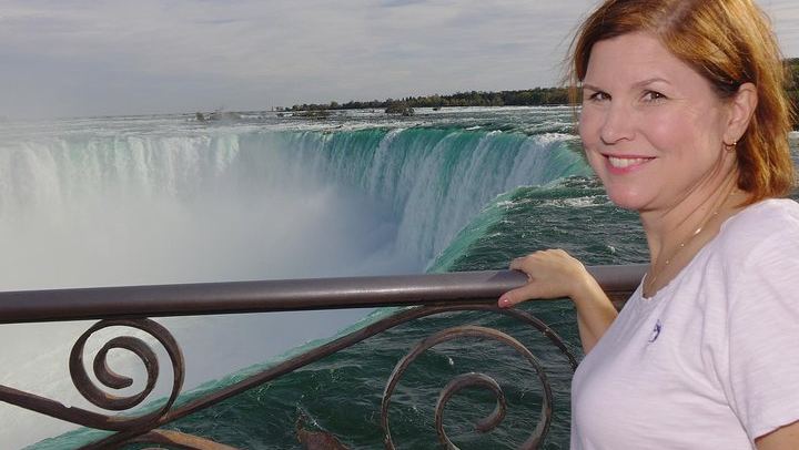 Small-Group Niagara Falls Day Tour from Toronto with Driver, Guide and Hornblower Cruise (3/5)