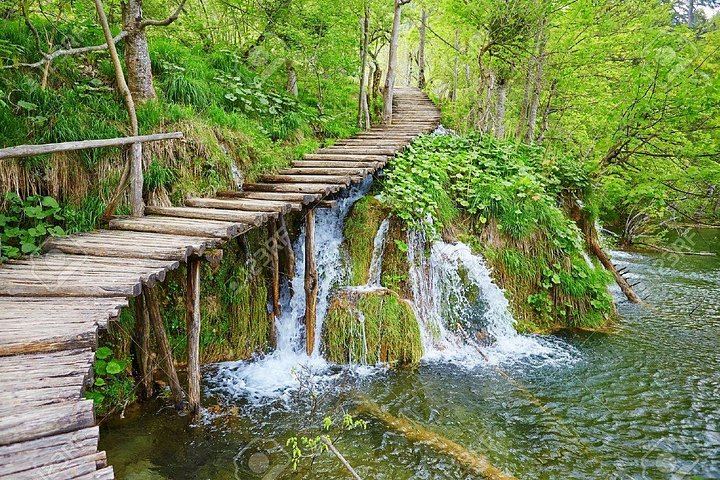 Plitvice Lakes Group Day Tour from Zadar with Jadera Booking Agency, Bus for up to 50 (1/6)