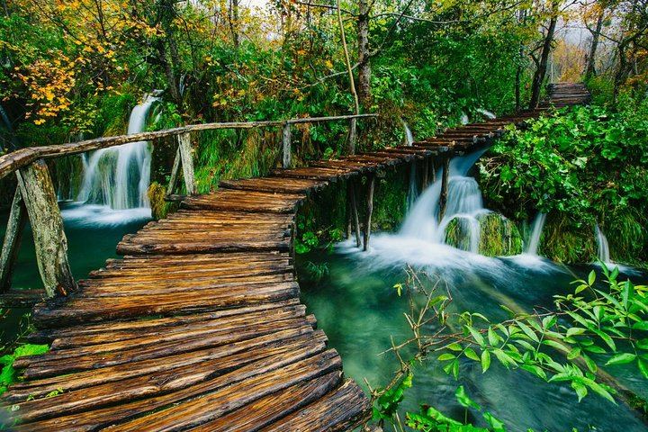 Plitvice Lakes Group Day Tour from Zadar with Jadera Booking Agency, Bus for up to 50 (4/6)