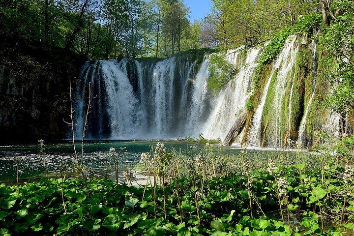 Plitvice Lakes Ten-Hour Day Trip from Zadar by Bus with Ticket Pickup by Guide (5/10)