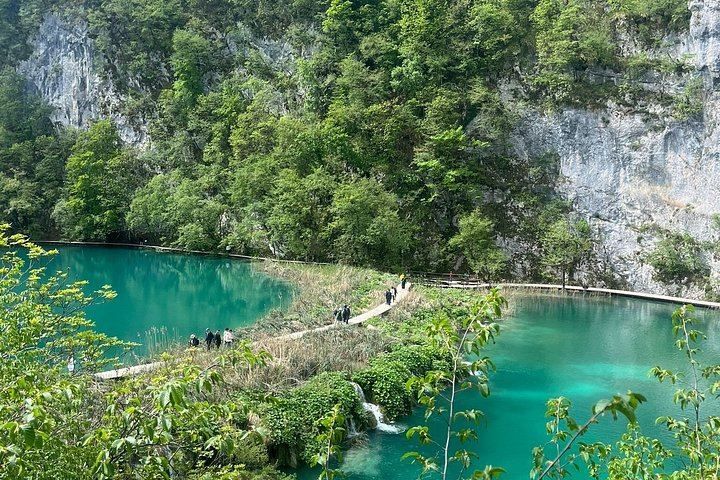 Plitvice Lakes Ten-Hour Day Trip from Zadar by Bus with Ticket Pickup by Guide (7/10)