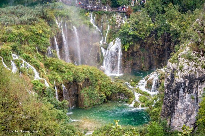Plitvice Lakes Ten-Hour Day Trip from Zadar by Bus with Ticket Pickup by Guide (2/10)