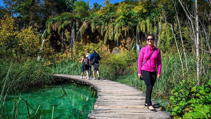 Plitvice Lakes Group Tour from Split or Trogir with Entry Ticket Included (3/6)