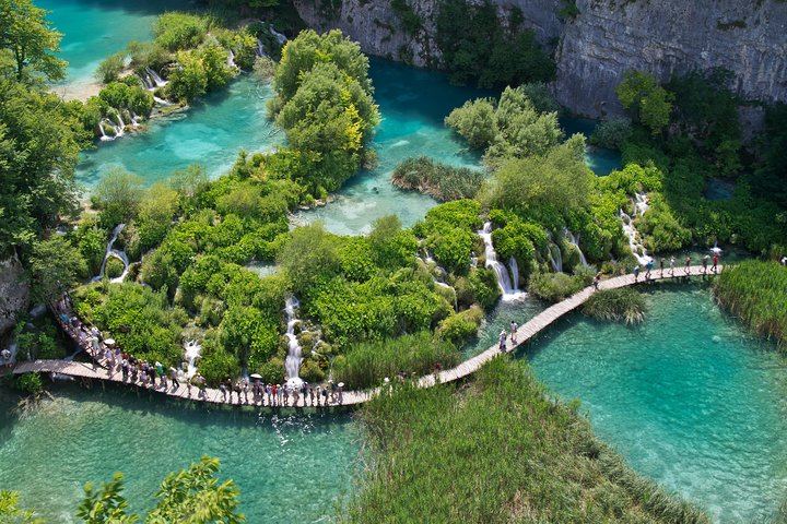 Plitvice Lakes Group Tour from Split or Trogir with Entry Ticket Included (1/6)