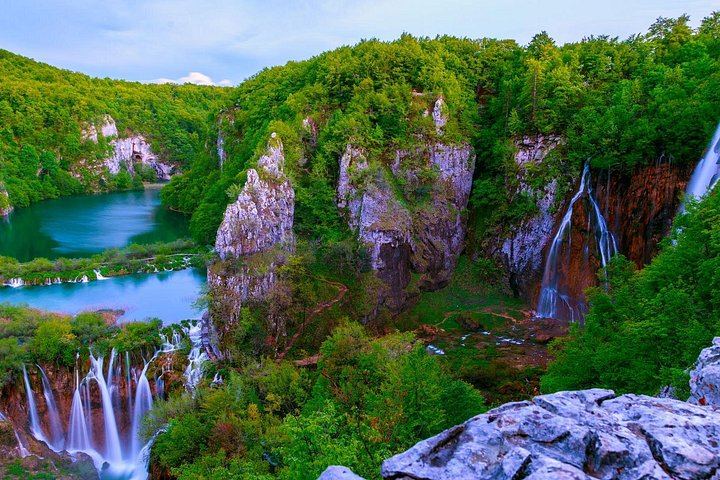 Plitvice Lakes Guided Day Tour from Zagreb with Boat and Electric Train Rides (8/10)