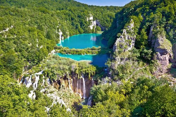 Plitvice Lakes 12-Hour Guided Day Tour from Split with Upper Lakes Hike