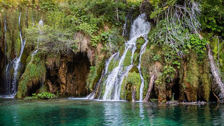 Luxury Private Plitvice Lakes Tour from Split by Mercedes with Local Guide (1/5)