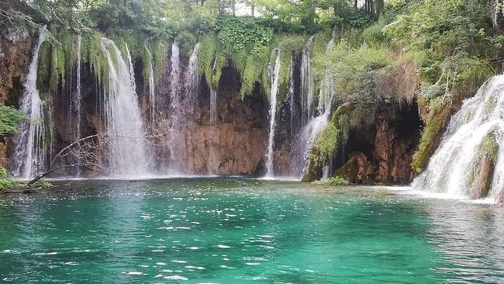 Plitvice Lakes Small Group Tour from Split or Trogir via Knin and Korenica (3/12)