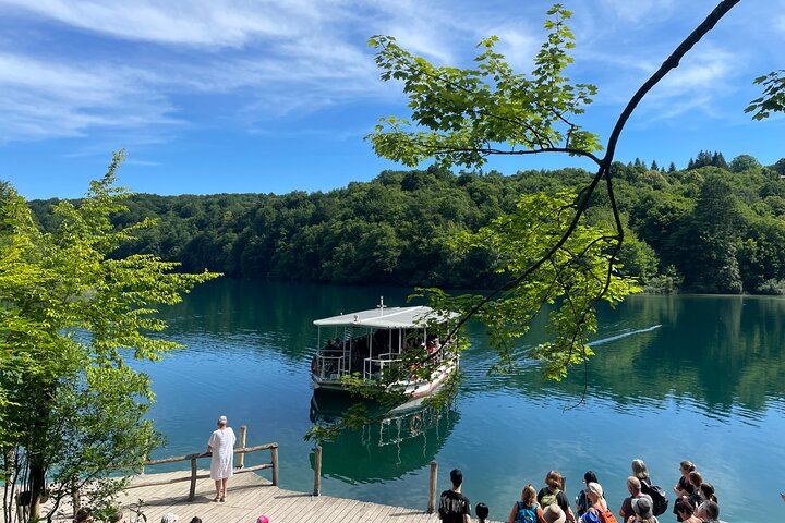 Plitvice Lakes Guided Tour with Entry Ticket and Rastoke Stop, Full Day from Zagreb (2/12)