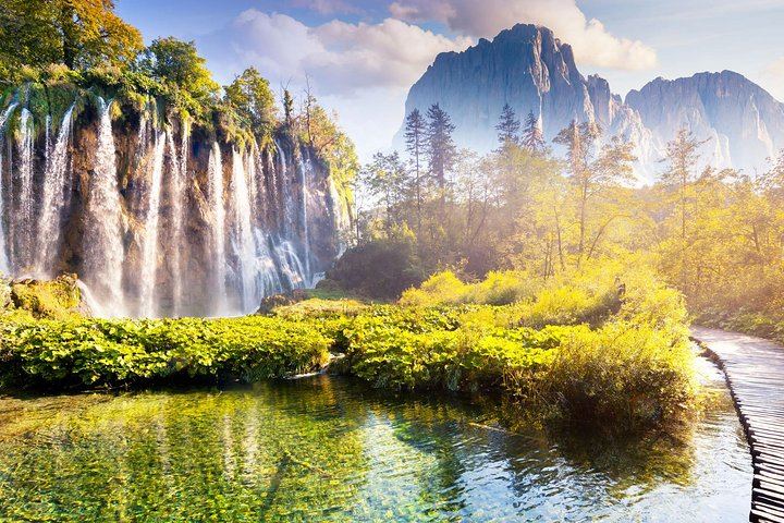 Gray Line Croatia Plitvice Lakes Guided Tour from Split, Trogir or Omis (8/11)