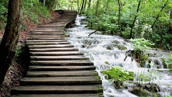 Plitvice Lakes Small Group Tour from Split or Trogir via Knin and Korenica (1/12)
