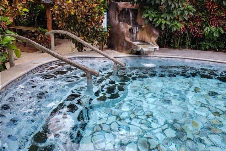 Baldi Hot Springs, Arenal Volcano and Fortuna Waterfall Day Trip from San Jose (8/9)