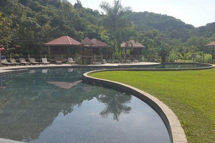 Private Six-Hour YS Falls Visit from Montego Bay with Hotel or Cruise Port Pickup (6/9)